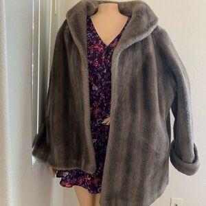 Betty Rose Tempptarion coat
